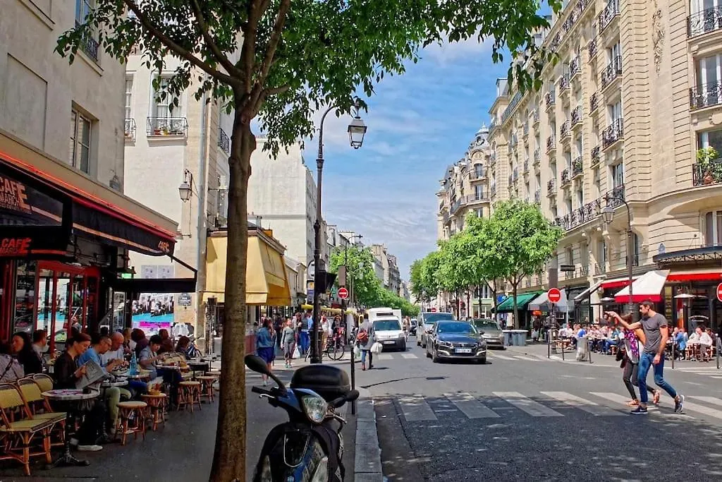 Arty & Charming Le Marais Apartment Paris